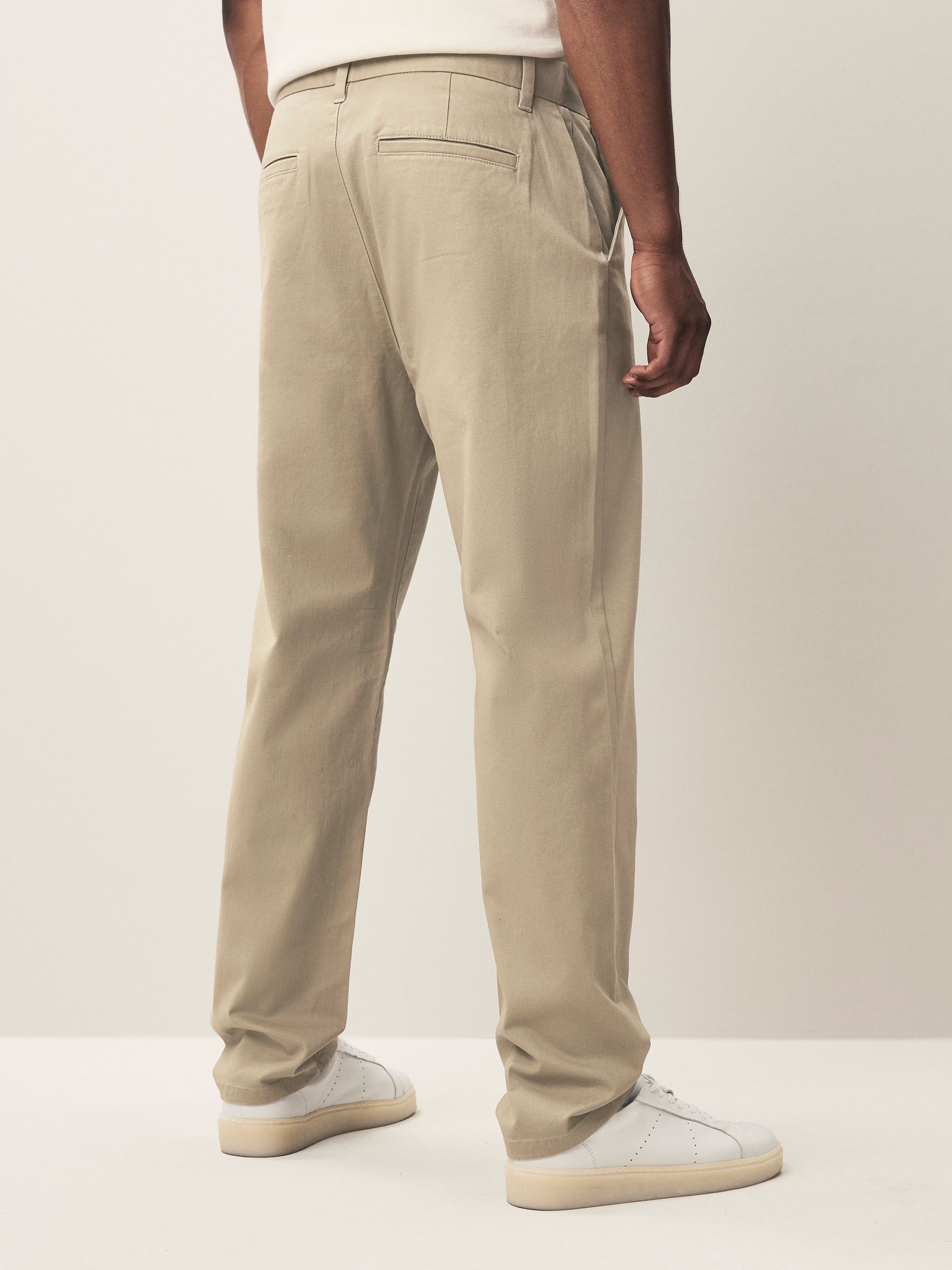 Pastelgeel - Standaard toelopende pasvorm - Stretchy chino
