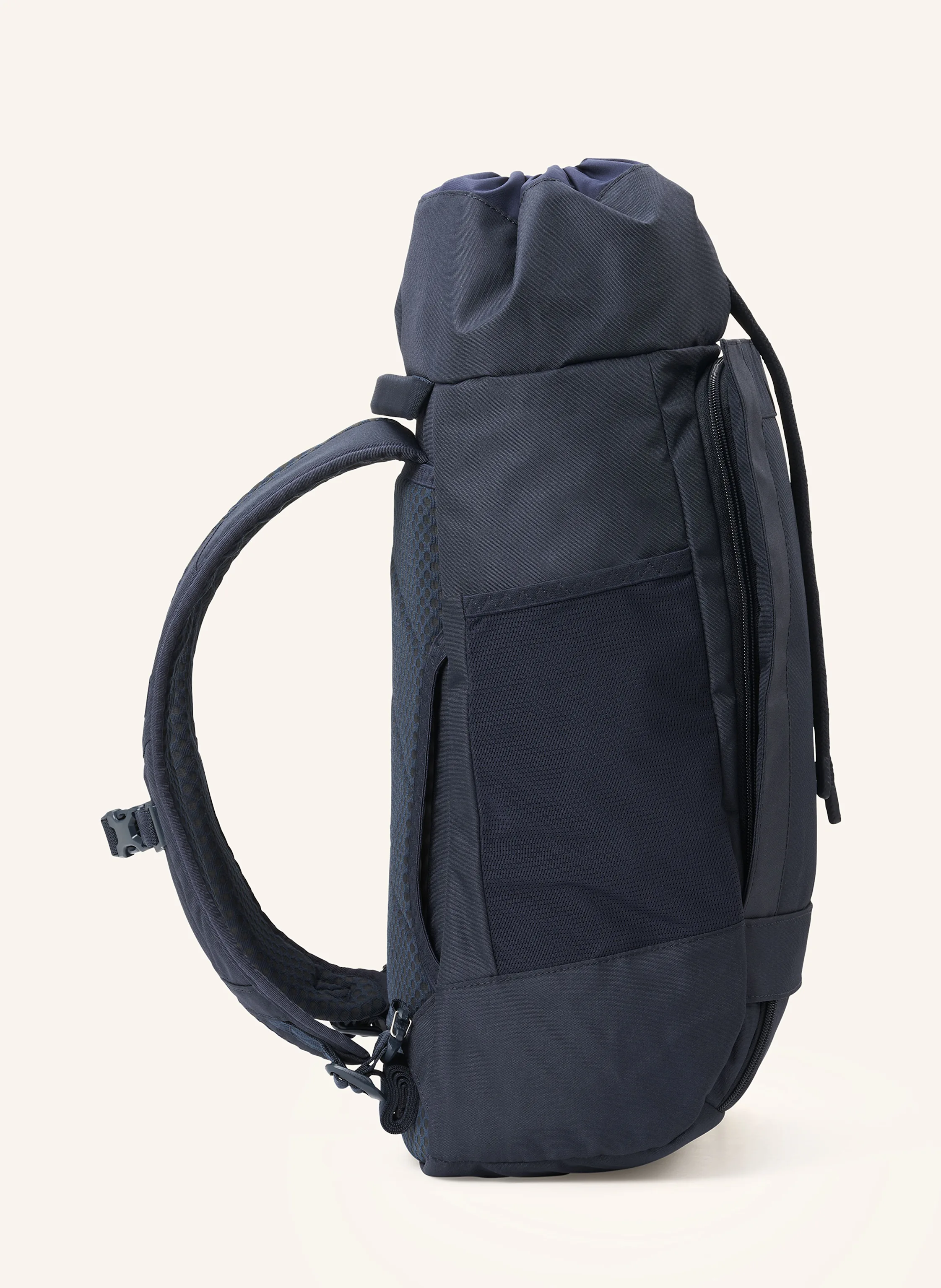 pinqponq Rucksack BLOK MEDIUM mit Laptop-Fach
