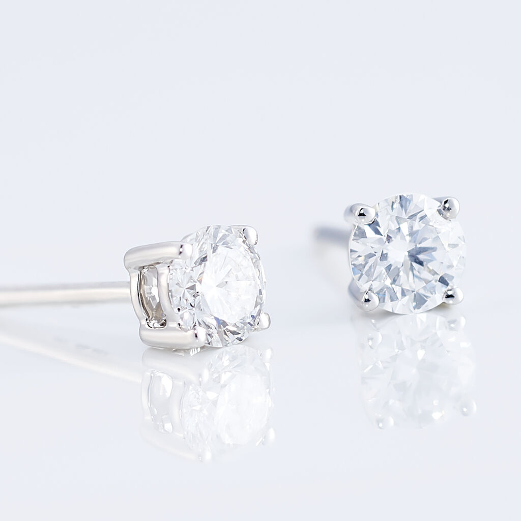 Boucles D'oreilles Puces 4 Griffes Or Blanc Diamant Synthetique
