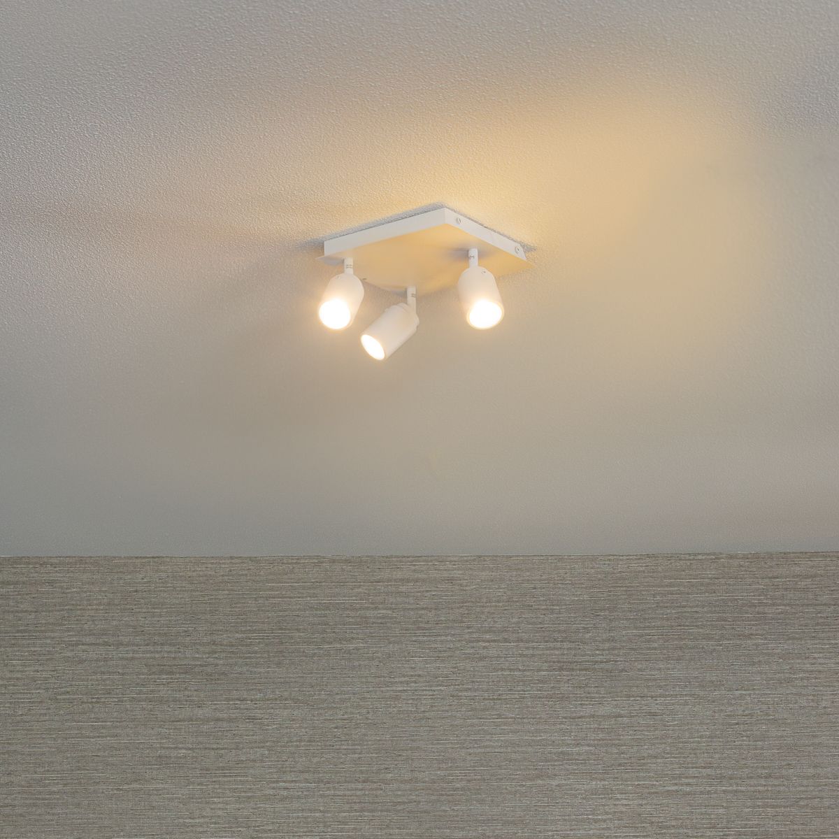 Moderne badkamer spot wit vierkant 3-lichts IP44 - Ducha