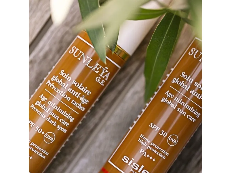 Sisley Sunleÿa, Solcreme, Ansigt, Pumpeflaske, Anti-aldring, Fugtende, Beskyttelse, Sensitiv hud, Almindelig hud, 50 ml