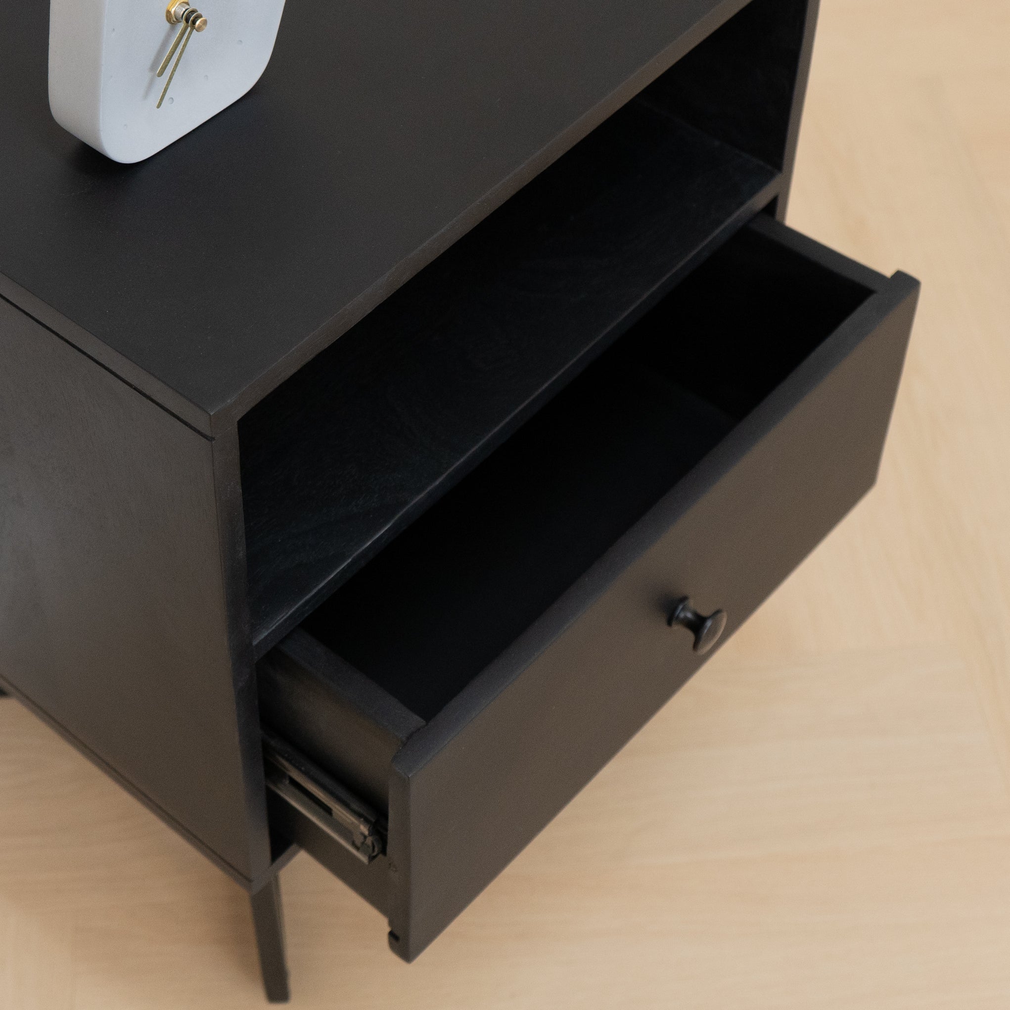 Lewis & Loft Nachtkastje Lot - FSCÂ® mangohout - Zwart