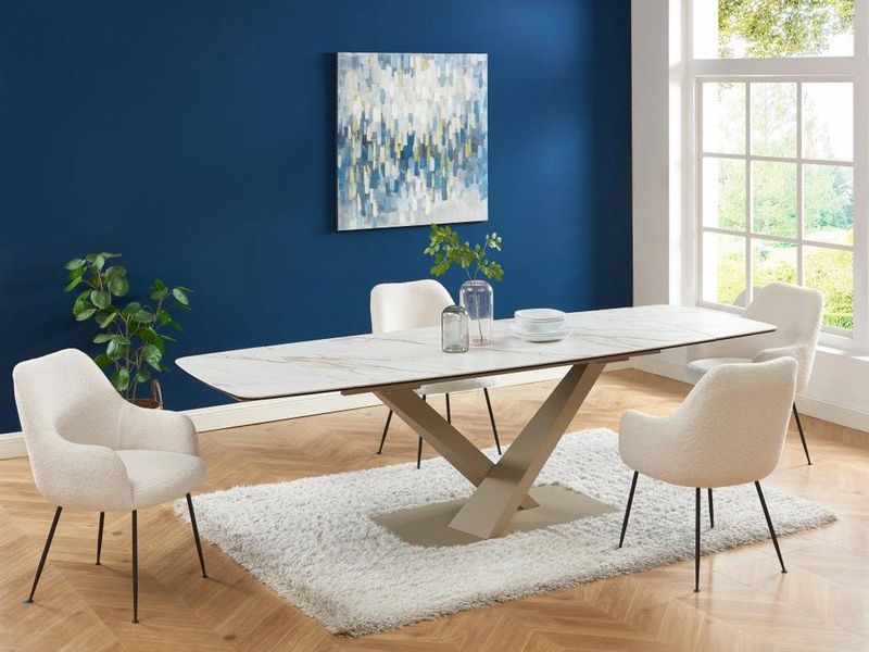 MALATA Eettafel - Wit en Beige Marmereffect - Keramiek en Metaal - Voor 6 tot 10 Personen