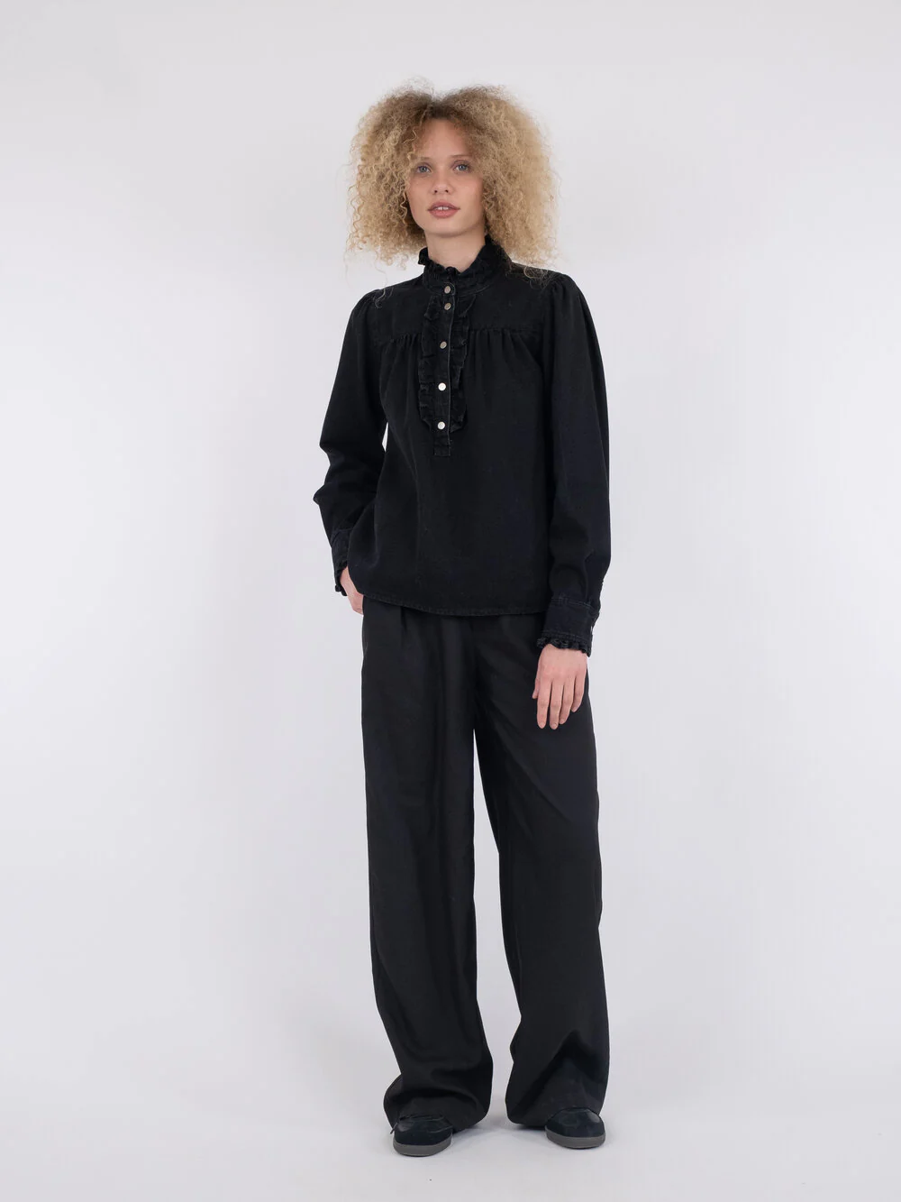 Neo Noir  Justine denimskjorte - sort