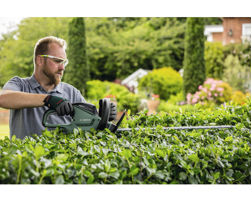 Bosch UniversalHedgeCut 60 elektrische heggenschaar