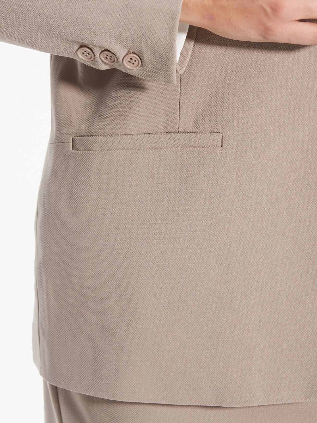 Veste blazer, vous mesurez moins d'1,60m