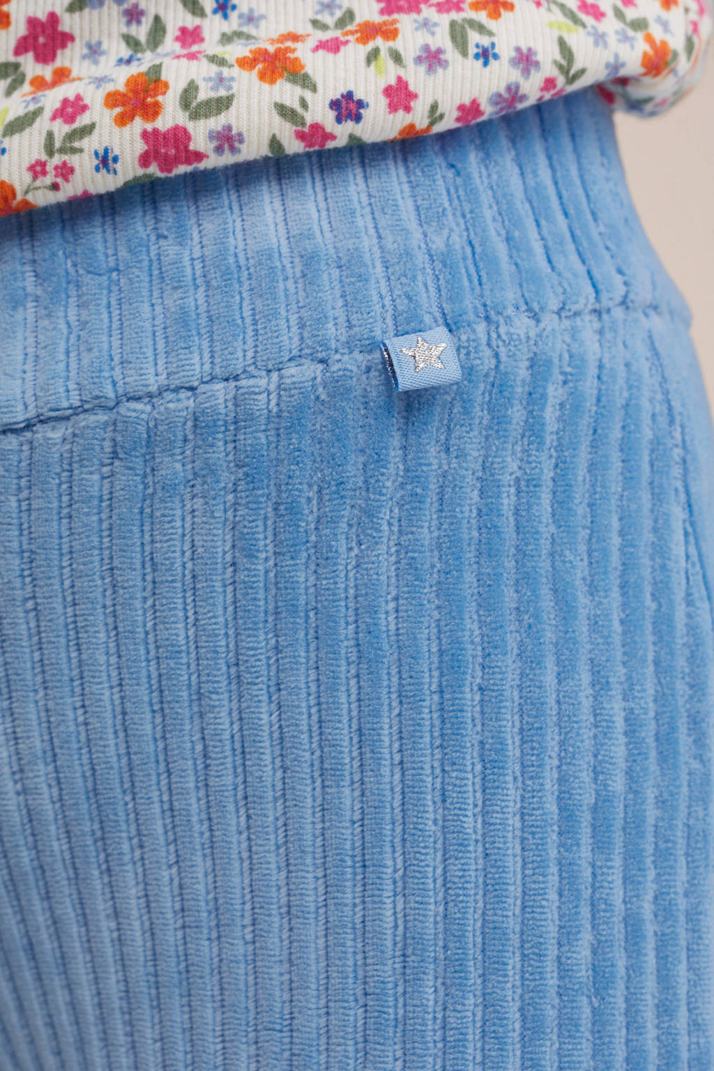 WE Fashion velours flared broek light moss