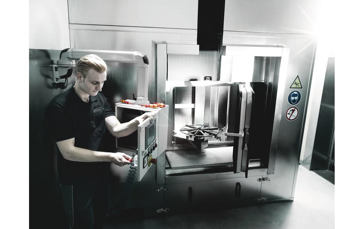 Schraubenzieher-Set Kraftform Big Pack 100 VDELasertip-Klinge + Spannungsprüfer + 2 Racks
