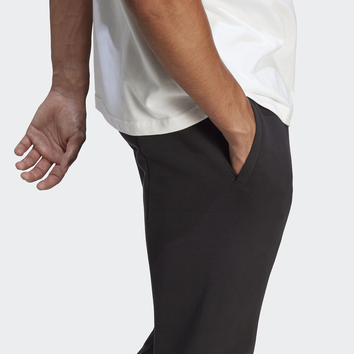 ROUPAS ESPORTIVAS ADIDAS<br>Broek Future Icons Badge of Sport