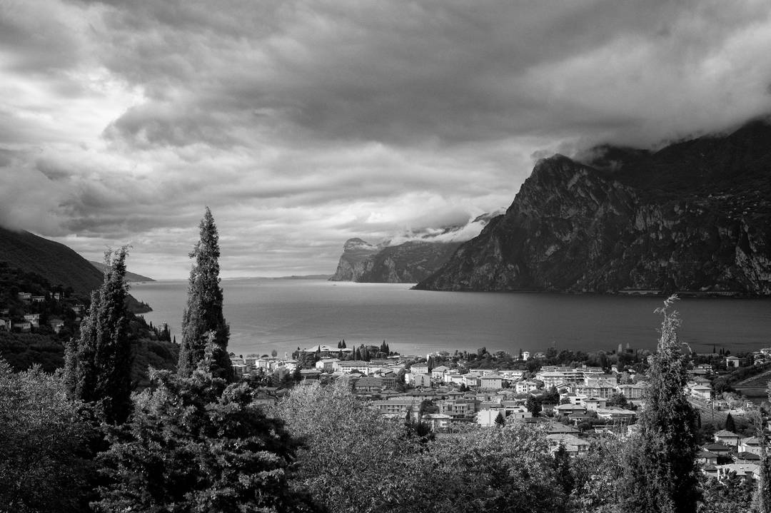 Lago di Garda by Helmut Schlaiß - Limited Edition. Edition of: 150. Signed.