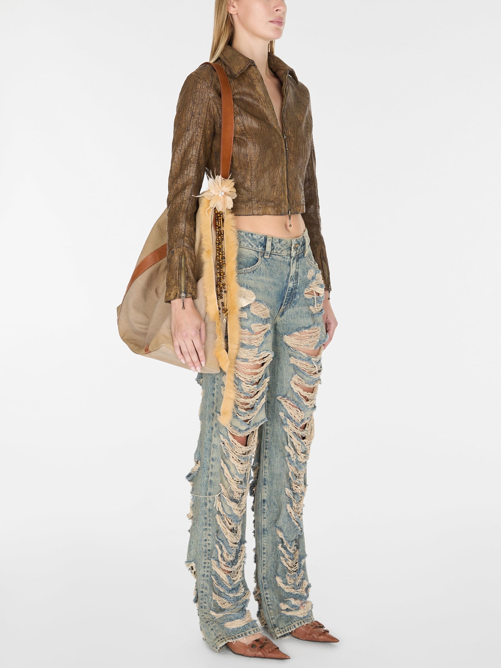 calça jeans desgastada