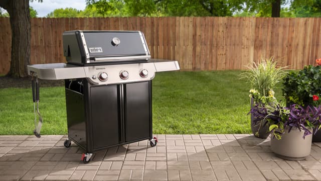 Weber Genesis E-315 gasgrill 1500382 (sort)