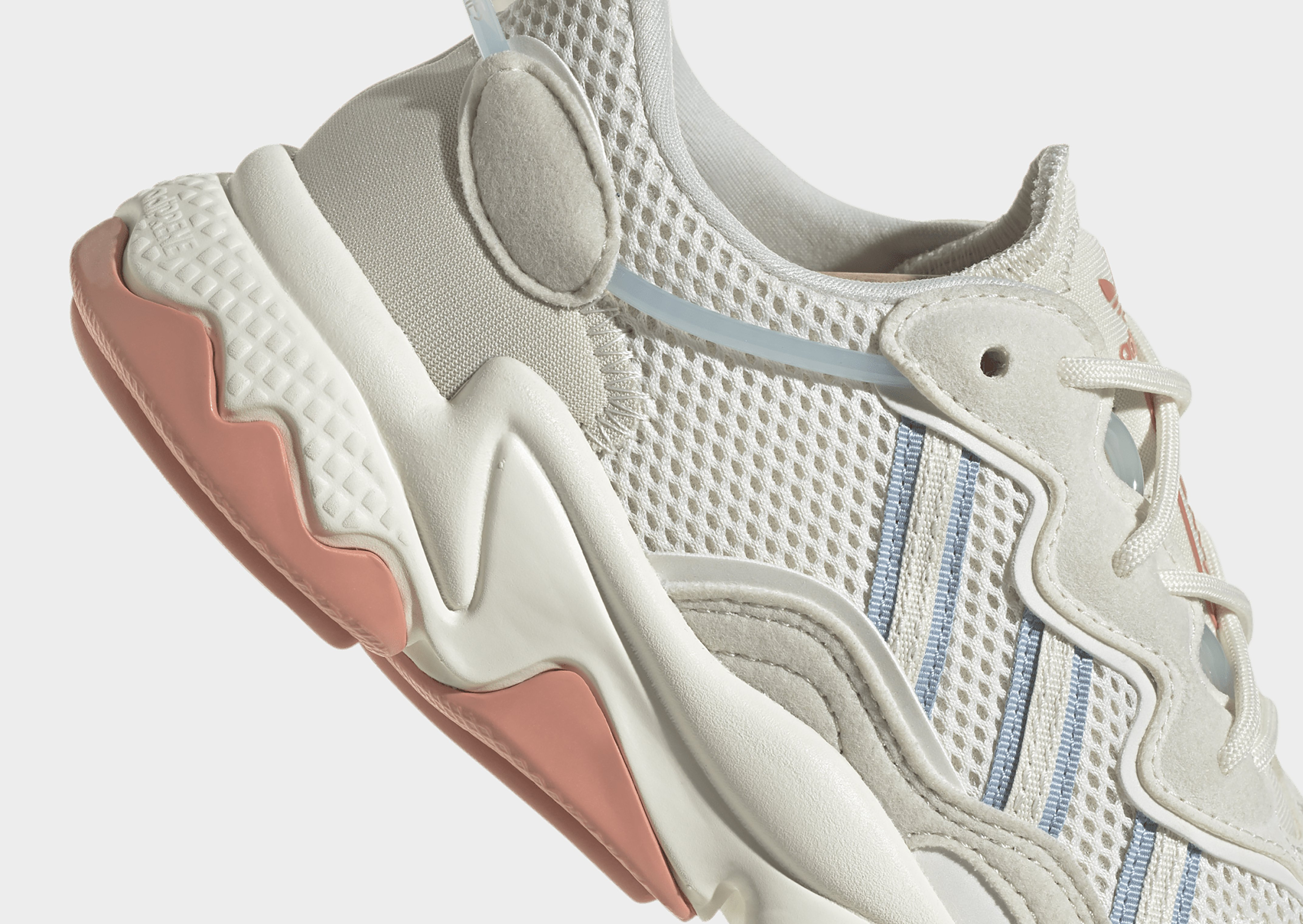 adidas Chaussure OZWEEGO