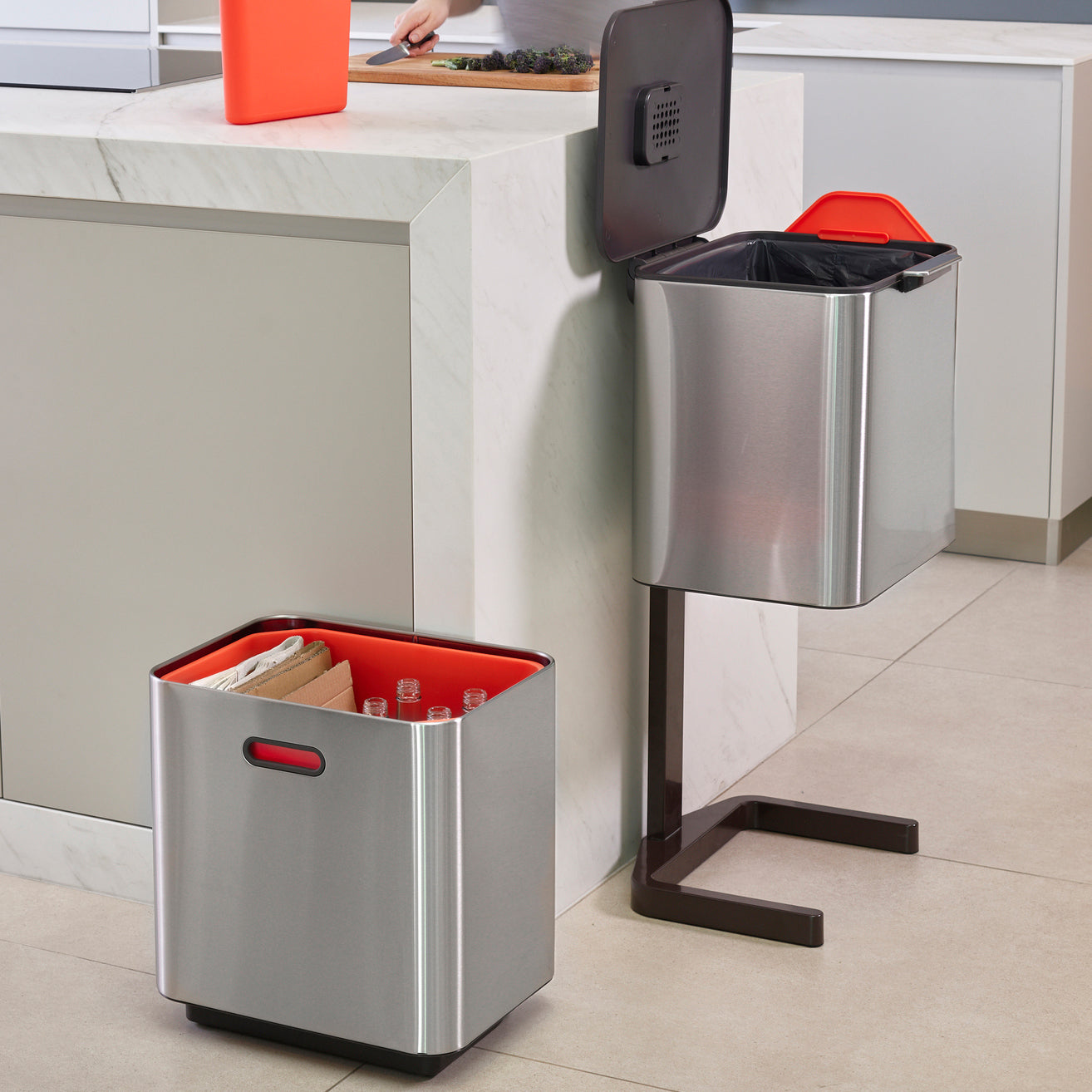 Joseph Joseph Intelligent Waste Afvalemmer Totem Max 60 Liter (30+30 Liter)