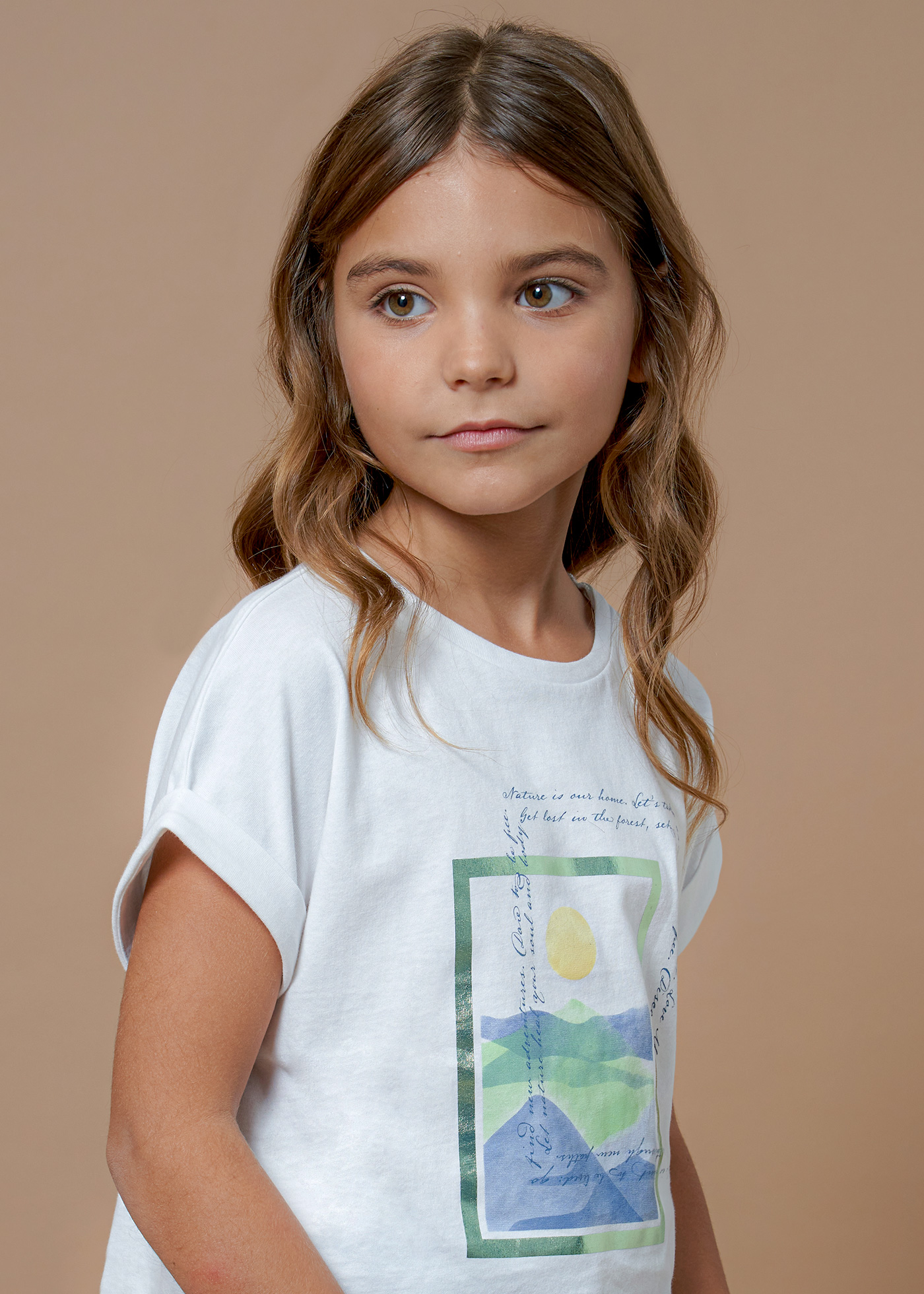 Camiseta estampada Better Cotton para meninas, branca