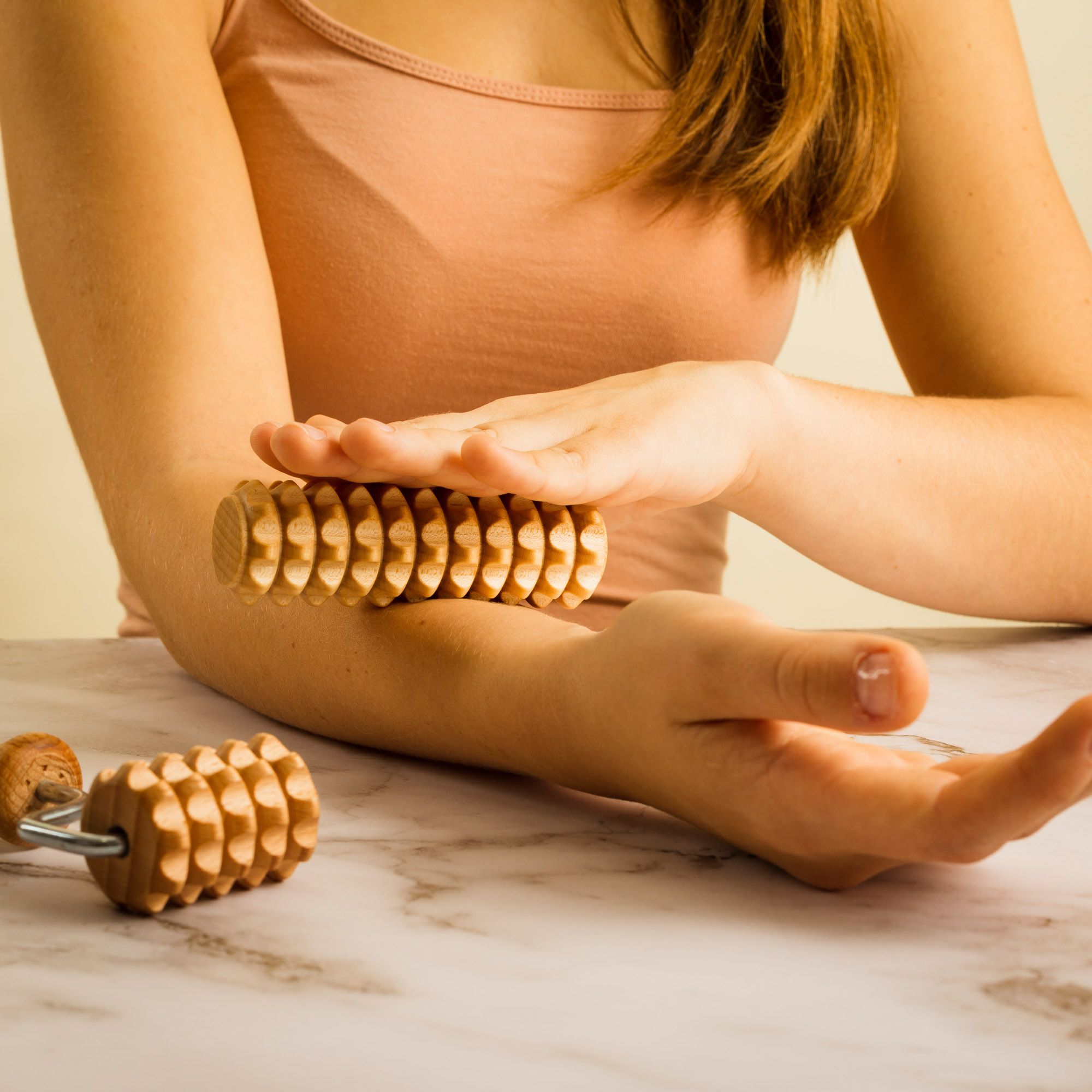 tuuli Holz Körper Massage Set Derma Roller für Gesicht Hals Schultern Arm Hand