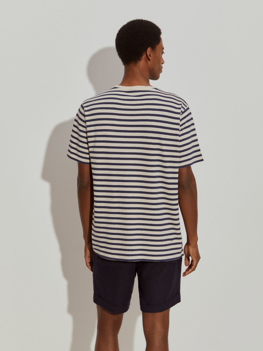 T-shirt às riscas em algodão e linho