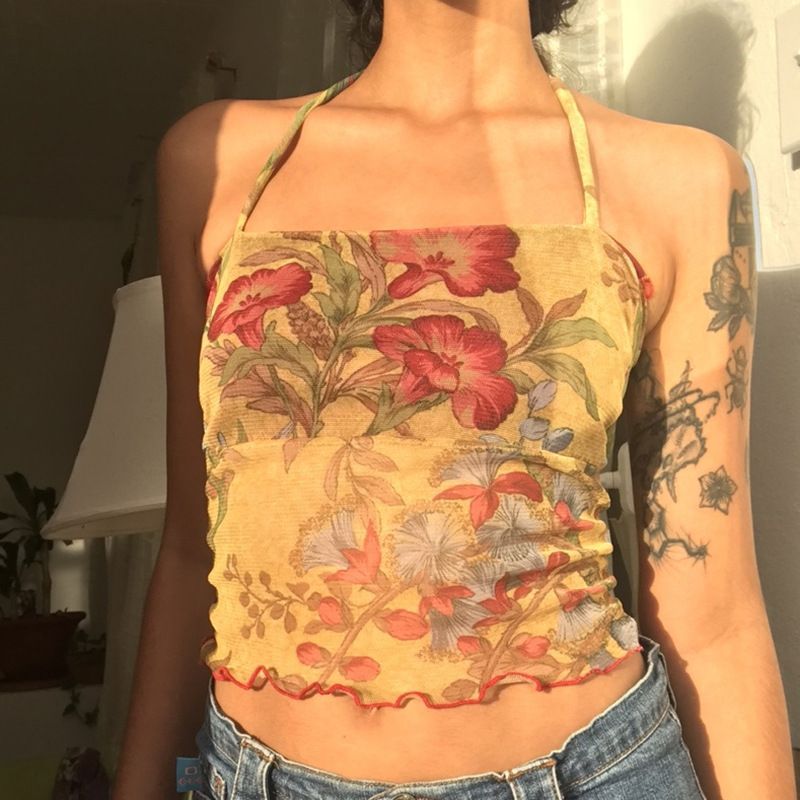 Sosana - Crop top met halternek en bloemenprint en slarand