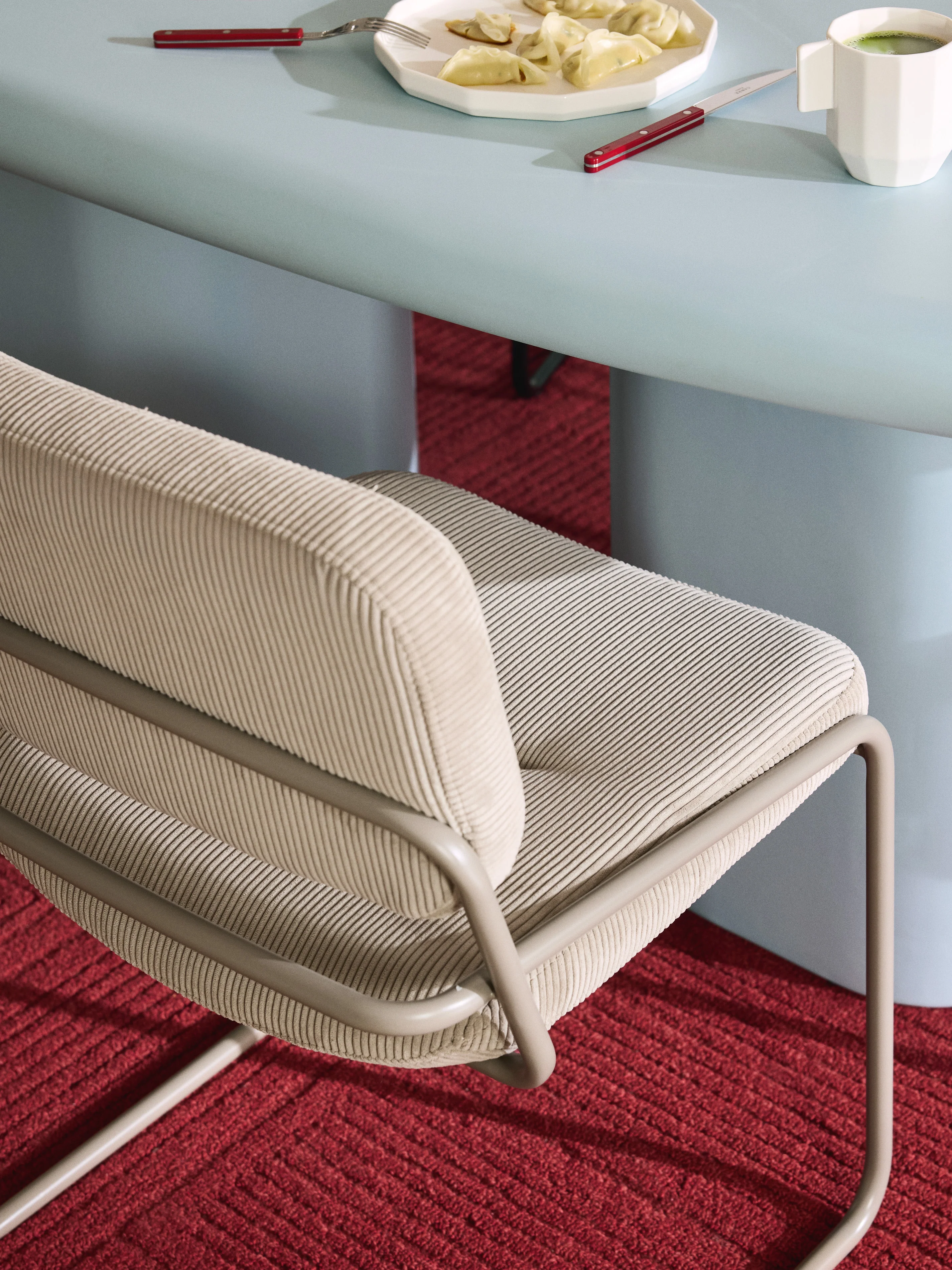 Cantilever stoel Don van corduroy