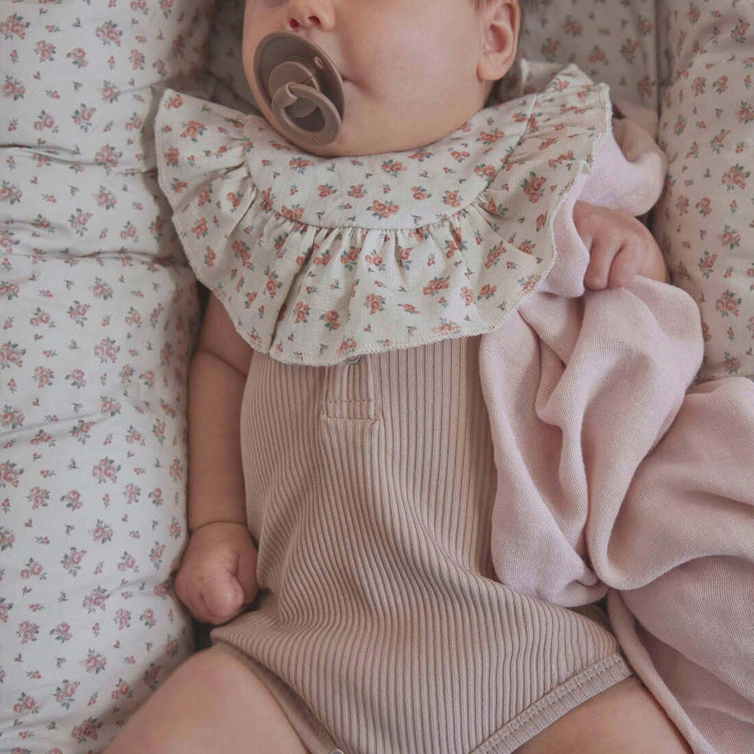 Elodie Lätzchen DryBib - Autumn Rose