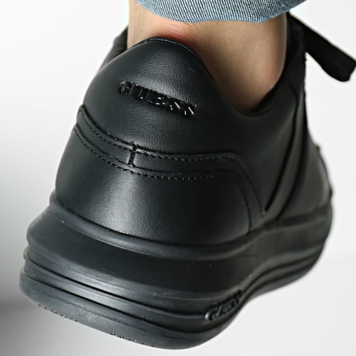 Baskets FM5VBSLEA12 Black