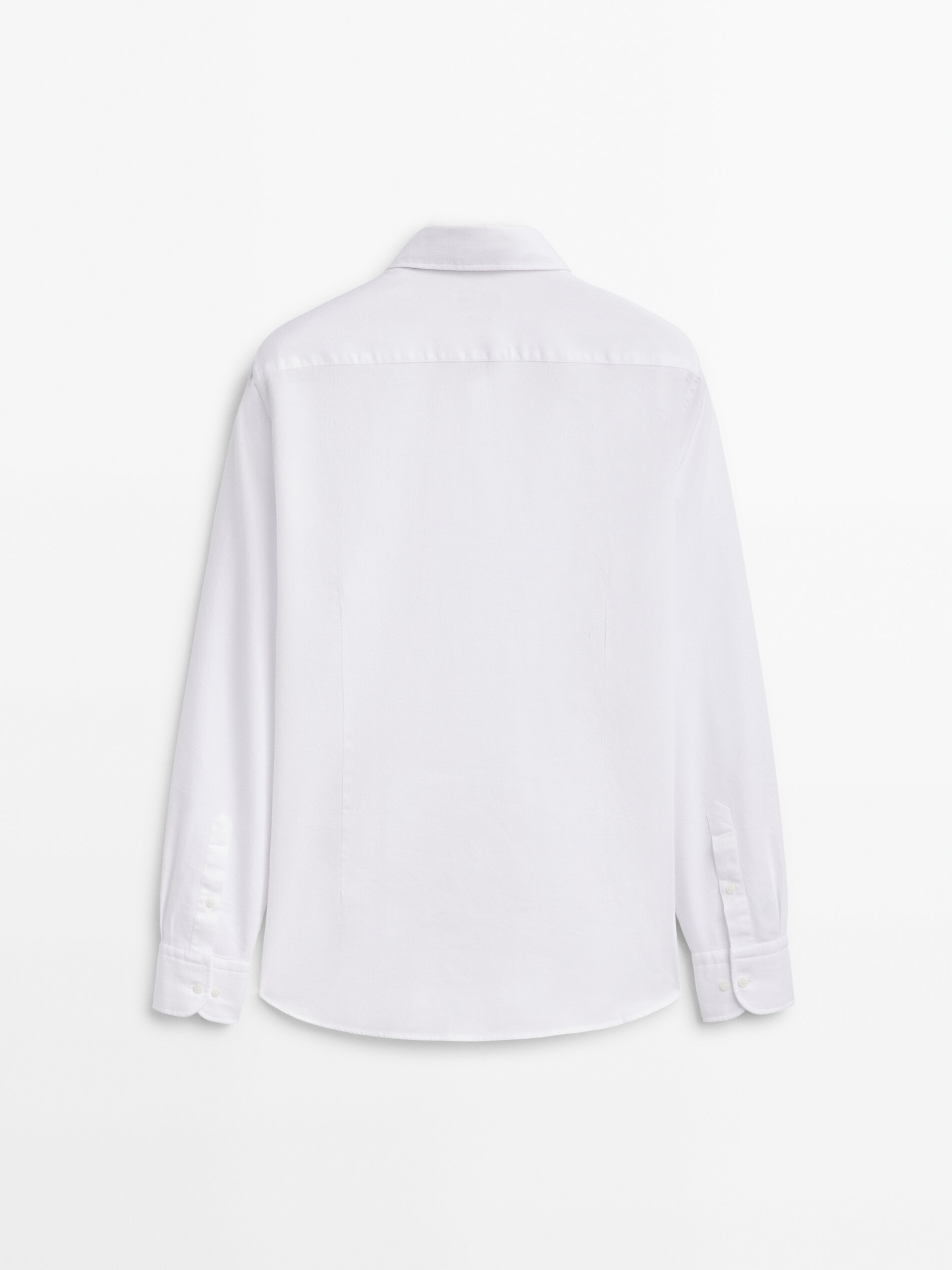 Camisa estruturada de corte slim com torção inglesa - BRANCA