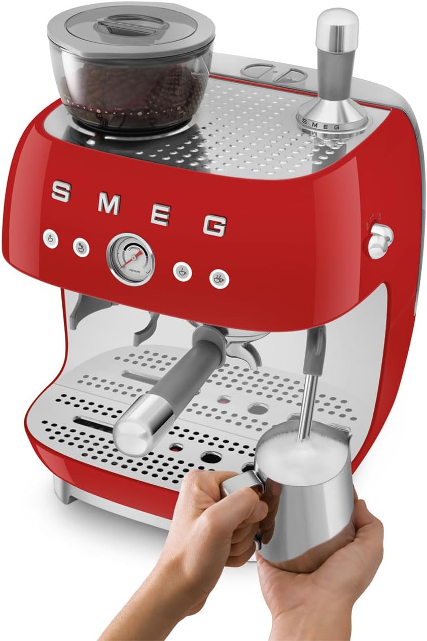 Smeg, Machine à Café Expresso Manuelle EGF03CREU, avec Broyeur à Grain Intégré, Thermoblock, 4 Niveaux de Température, Buse Vapeur et Manomètre, Réservoir 1 L, Dimensions Compactes, 1350W, Crème