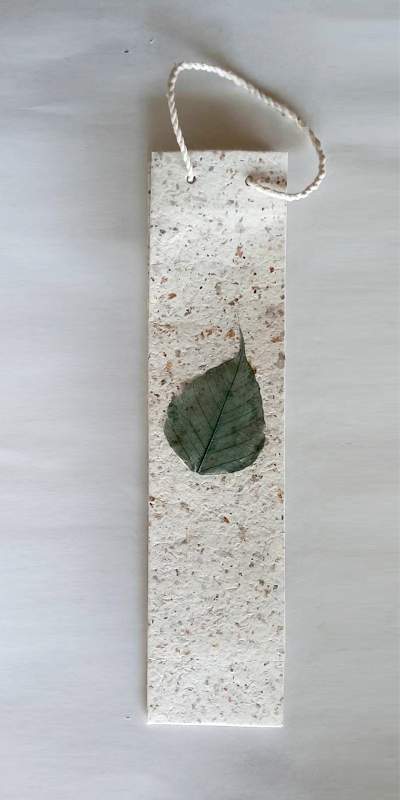 Tasche für Flaschen 'grünes Blatt', handgeschöpftes Papier, H 37 cm, B 9 cm, T 9 cm günstig bestellen