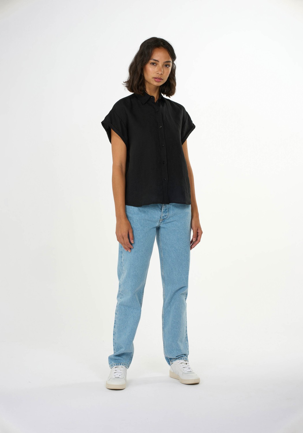 Knowledge Cotton Apparel Hemdbluse Aster Fold Up SS Linen Shirt Black Jet