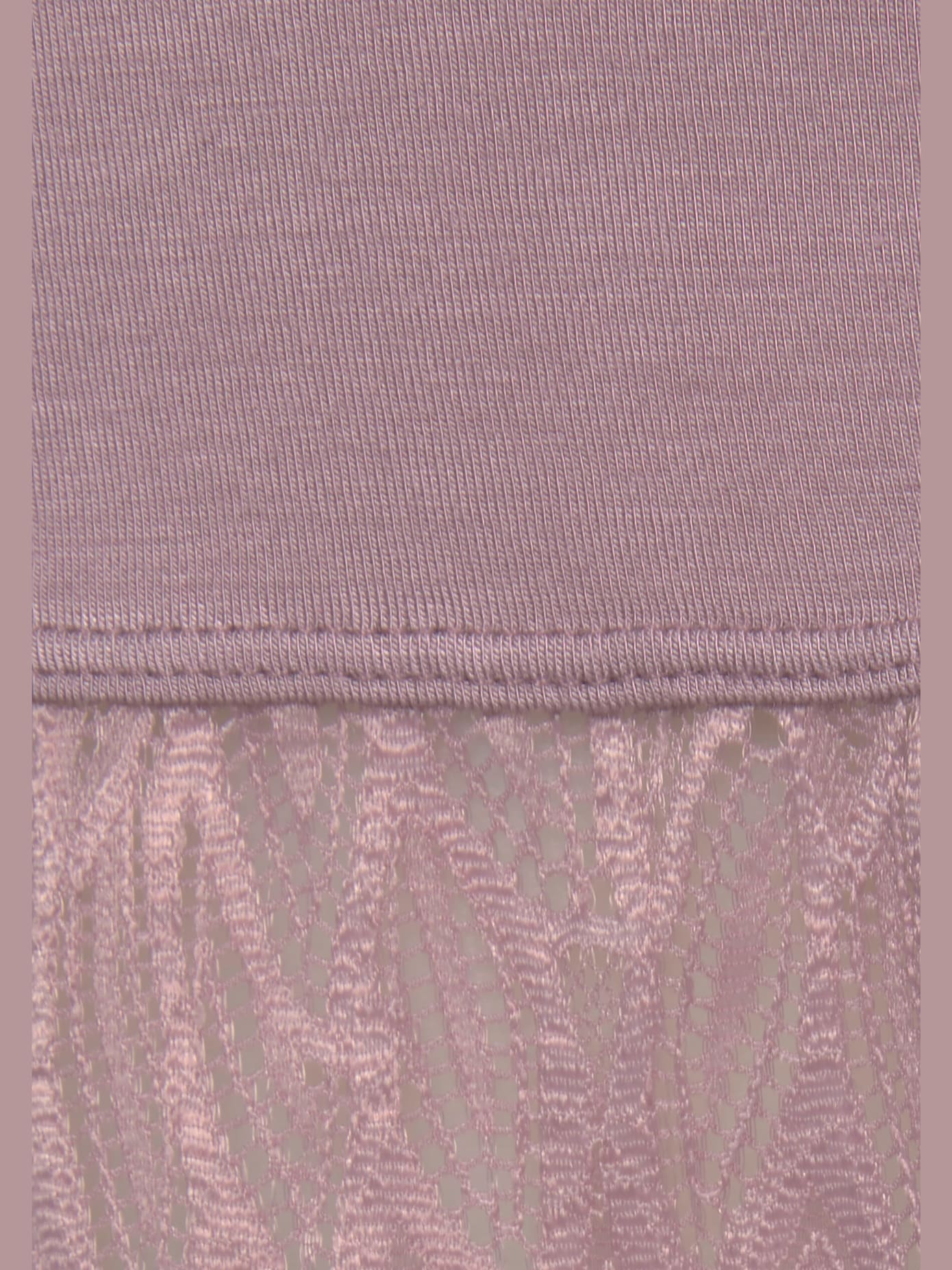 Short de nuit short avec détails en dentelle