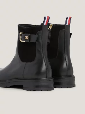 Botas de tornozelo essenciais com fivela de couro