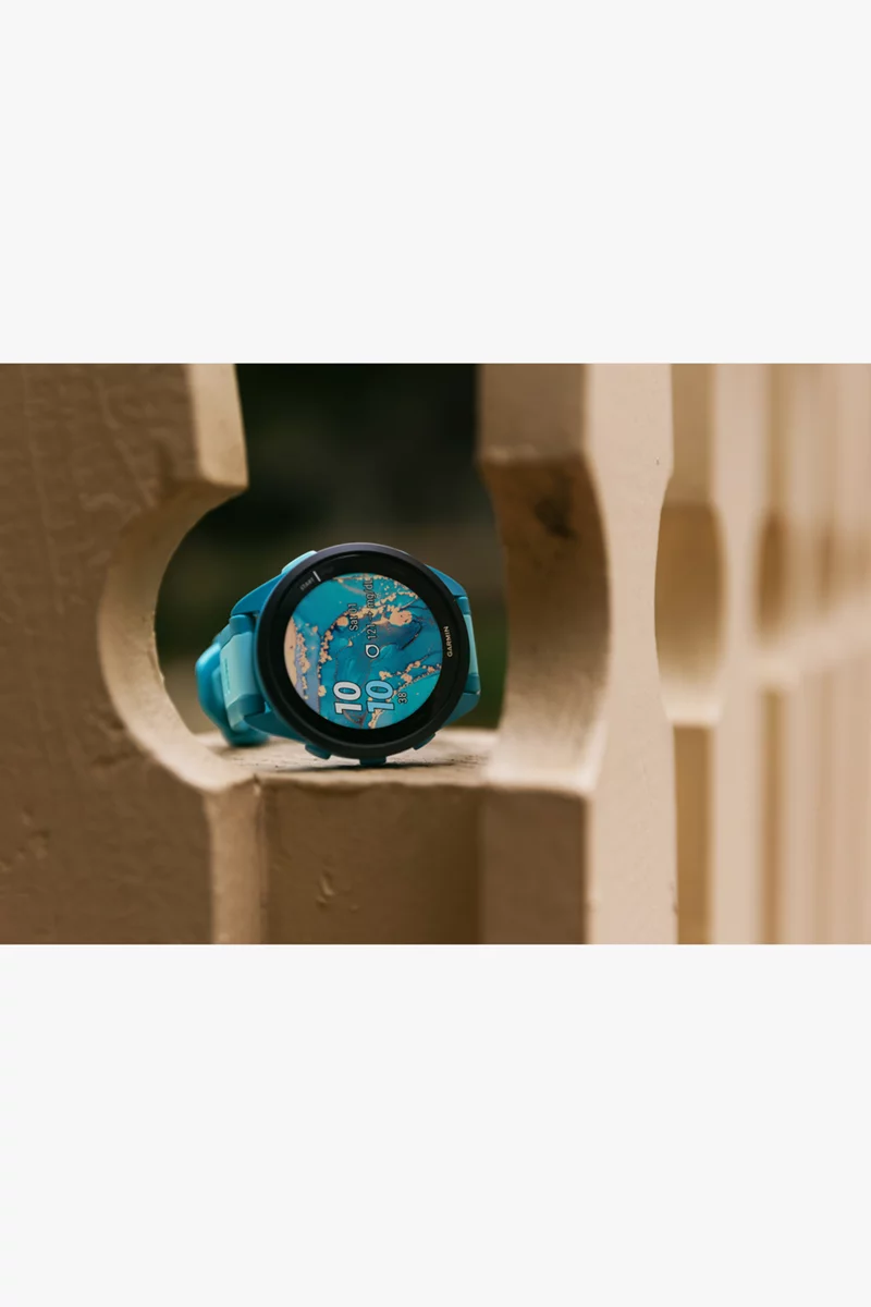 GARMIN Forerunner® 165 Music Sportuhr