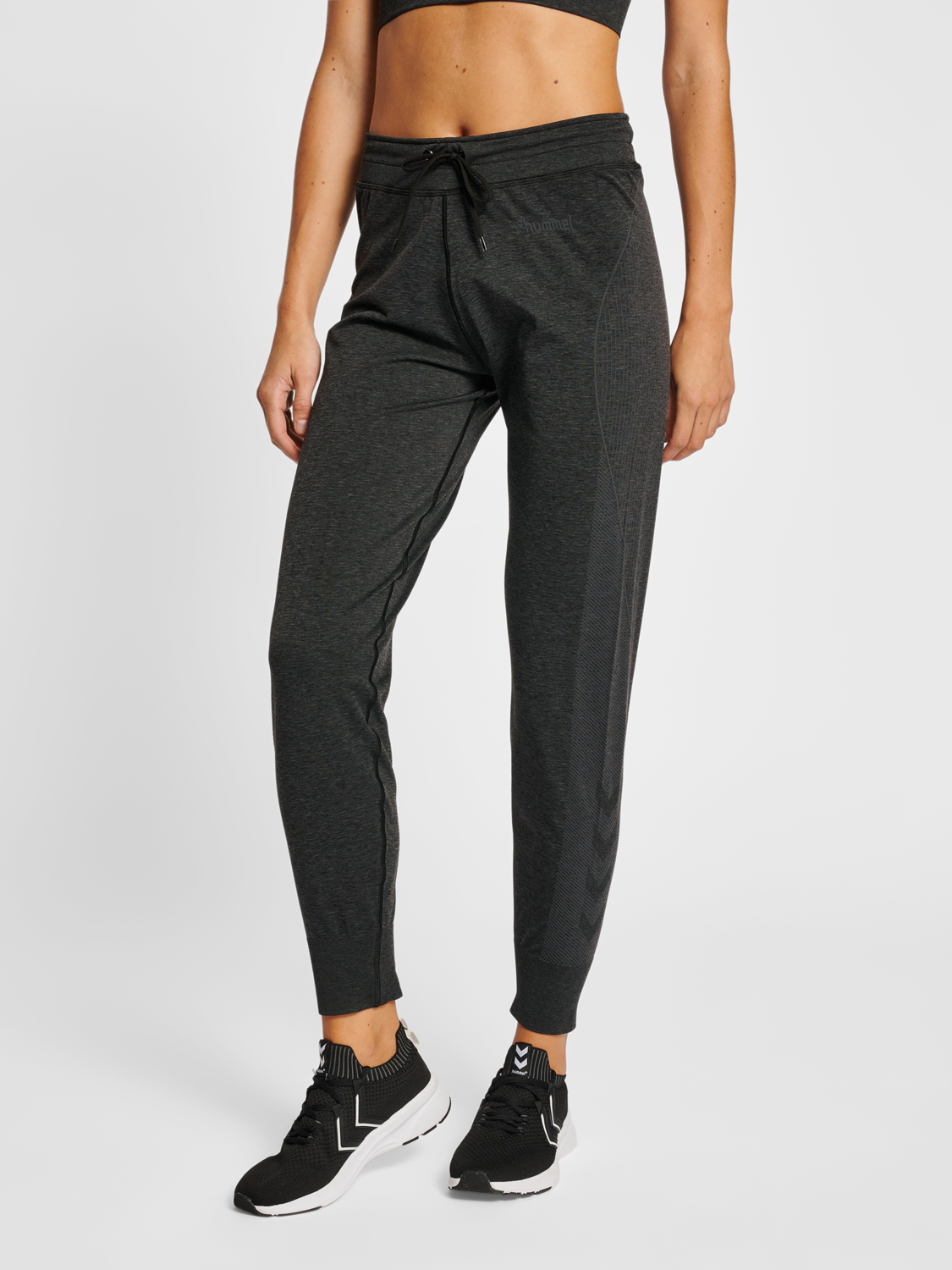 hmlMT HANA SEAMLESS TAPERED PANTS