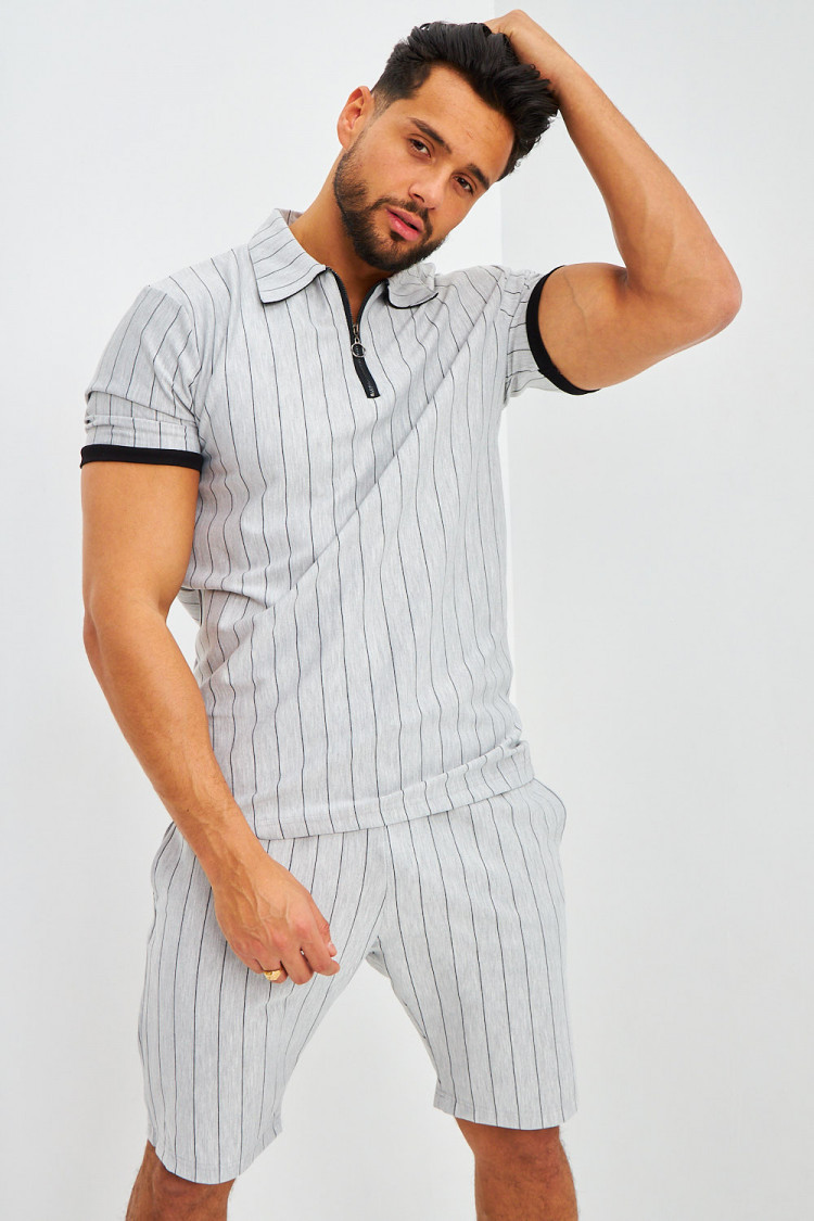 Ensemble gris rayé polo et short