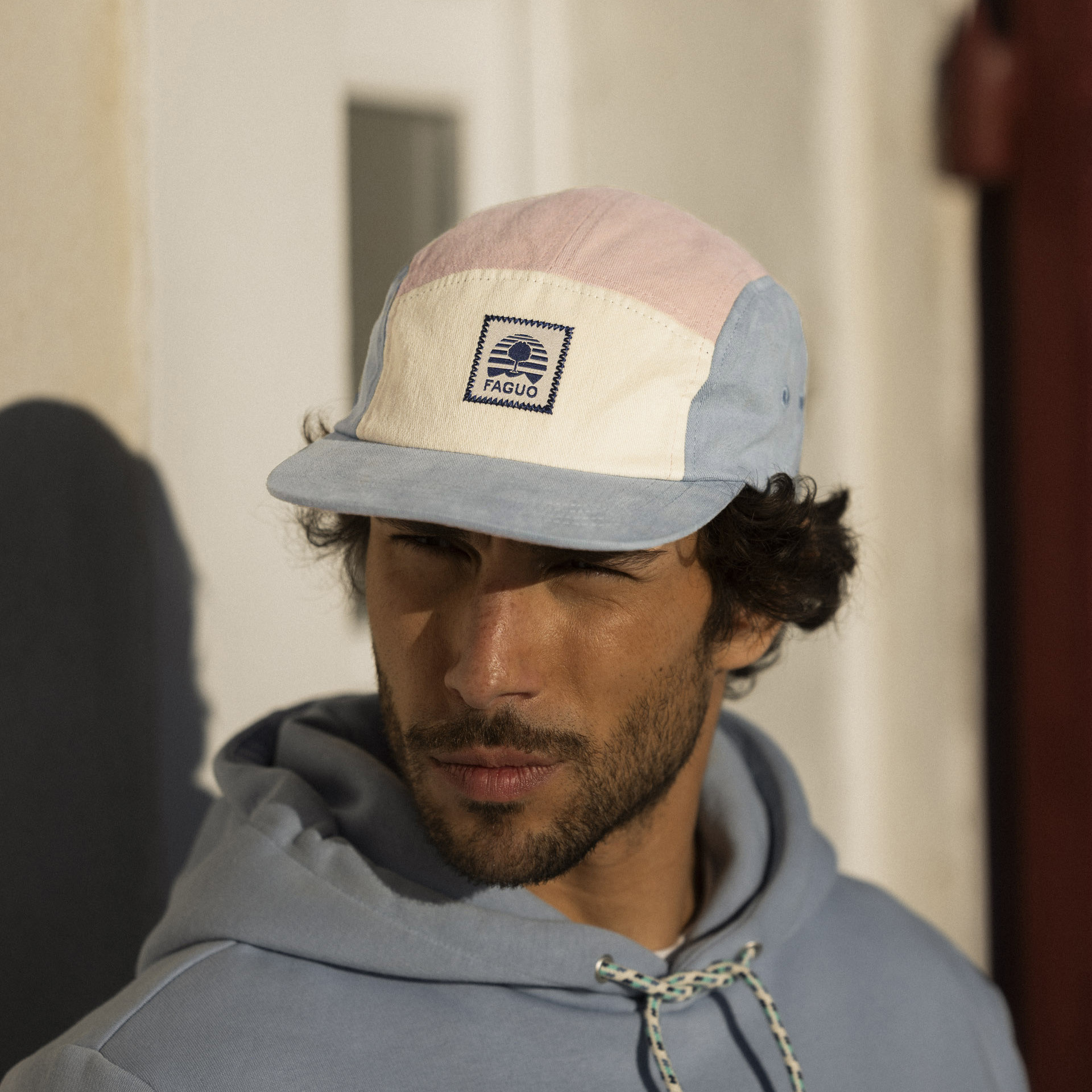 Casquette bleue & rose pâle coton - modèle 5 panel cap