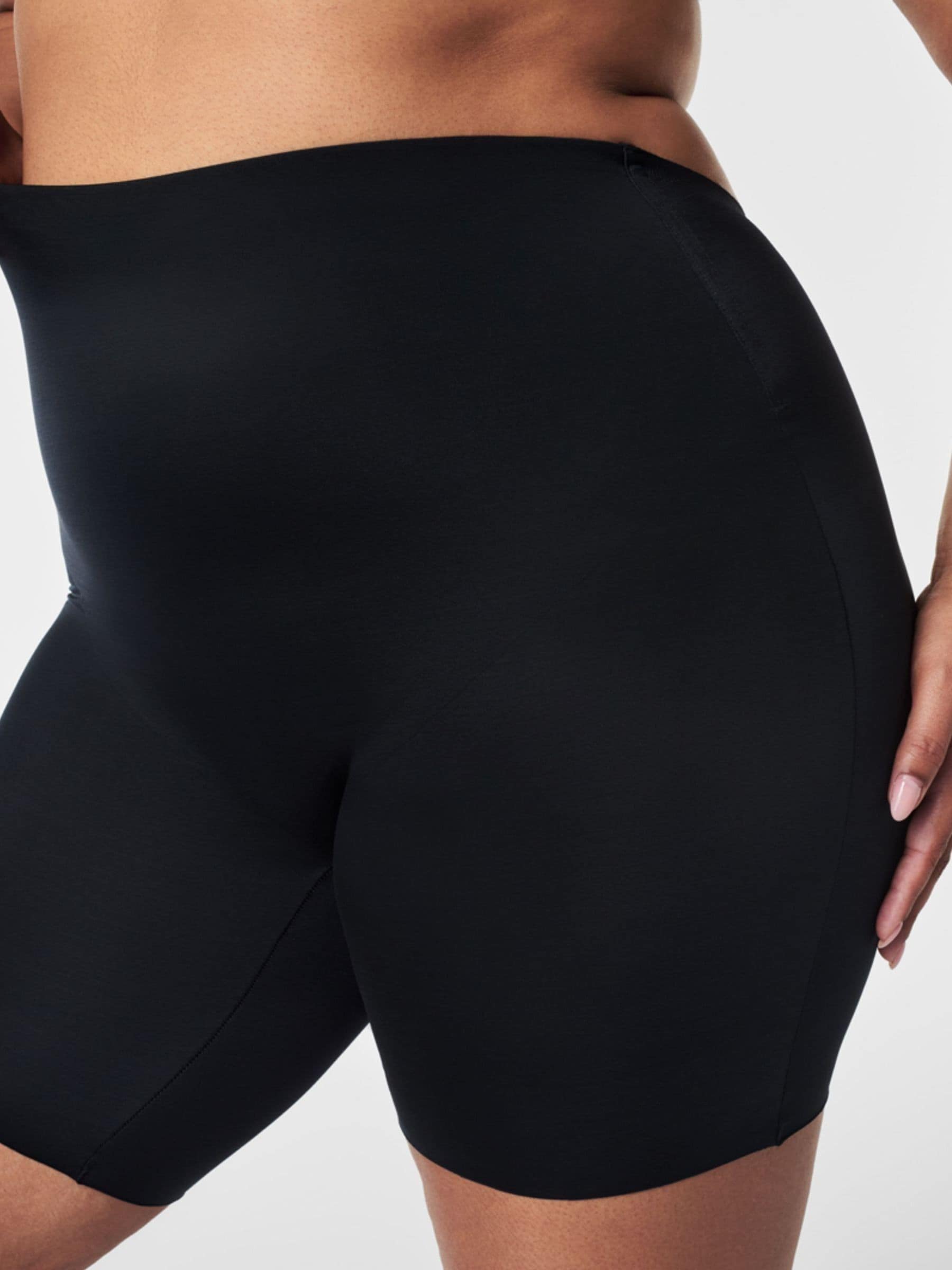 Zwart - SPANX SPANXshape™ Suit Your Fancy Low Back Mid-Thigh Shorts