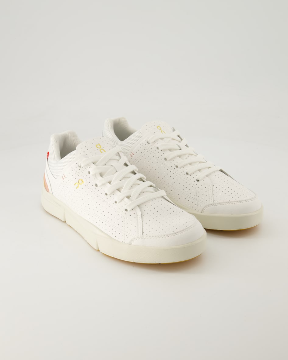 ON Running Roger Centre Court Sneaker in Weiß