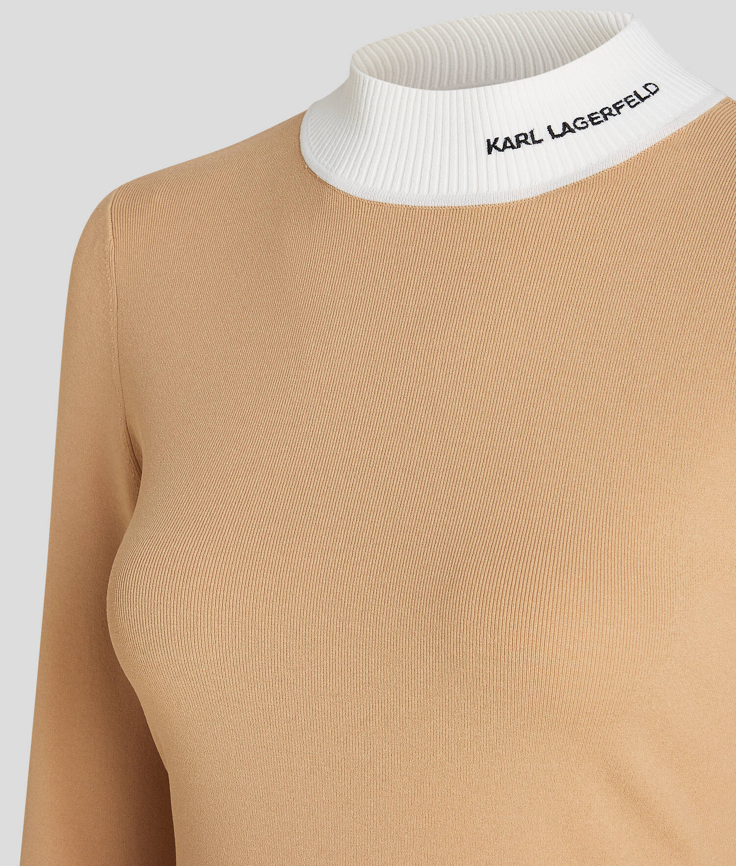 PULL À COL ROULÉ AVEC LOGO KARL