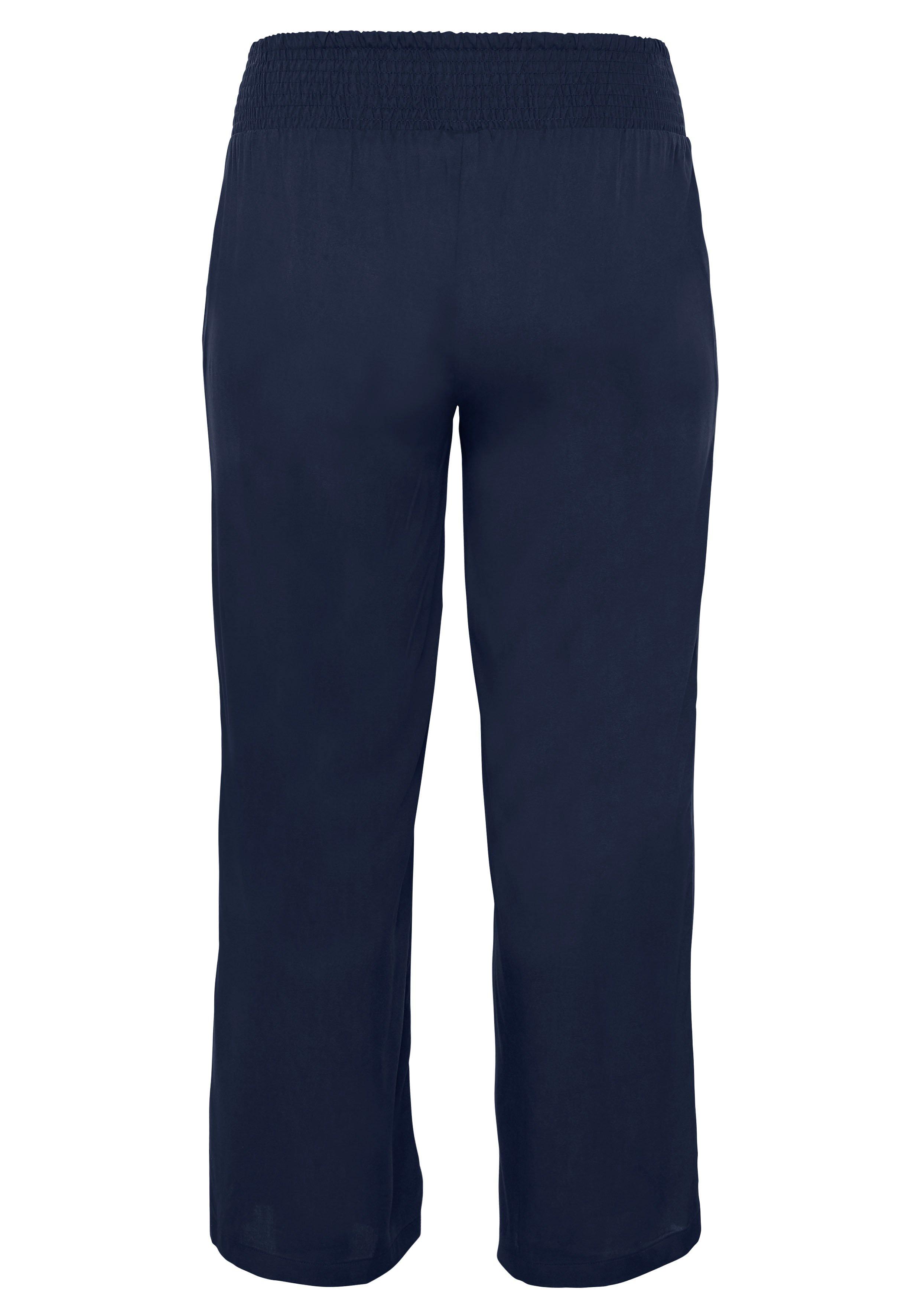 Weite Hose mit Smokbund und Taschen