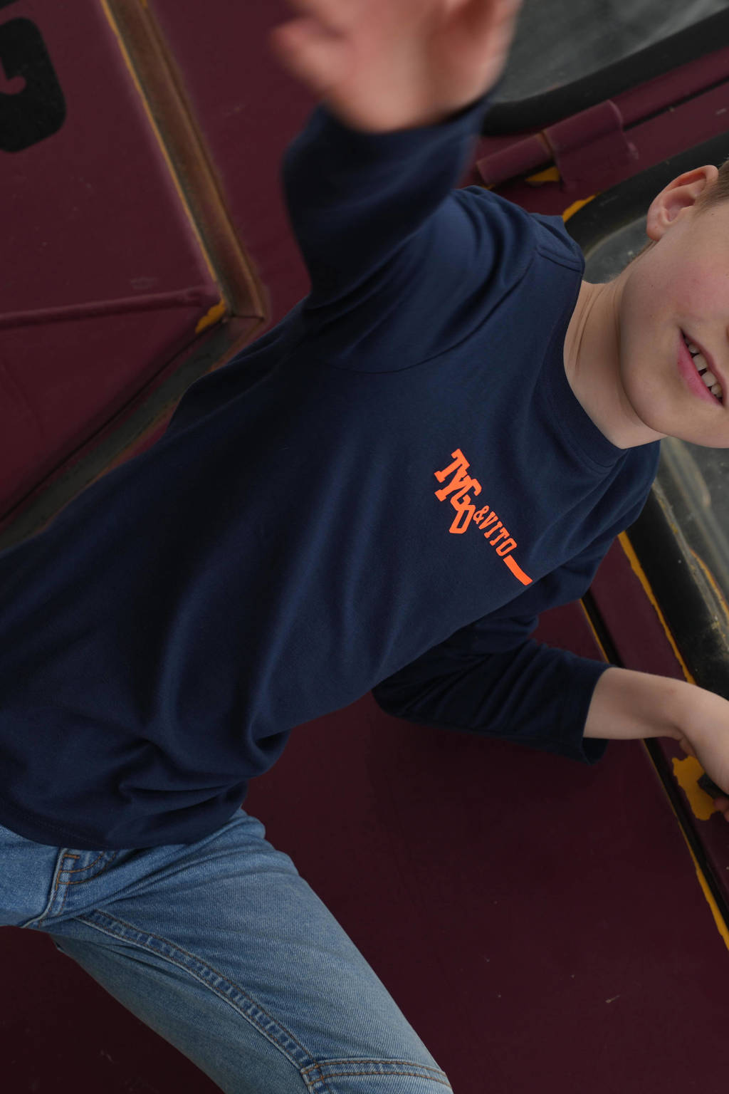 TYGO & vito longsleeve Mees met tekst donkerblauw