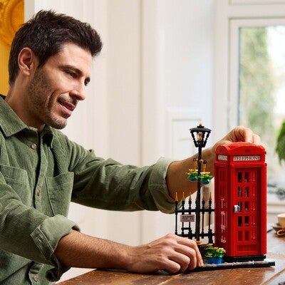 LEGO Ideas 21347 Rød telefonkiosk i London
