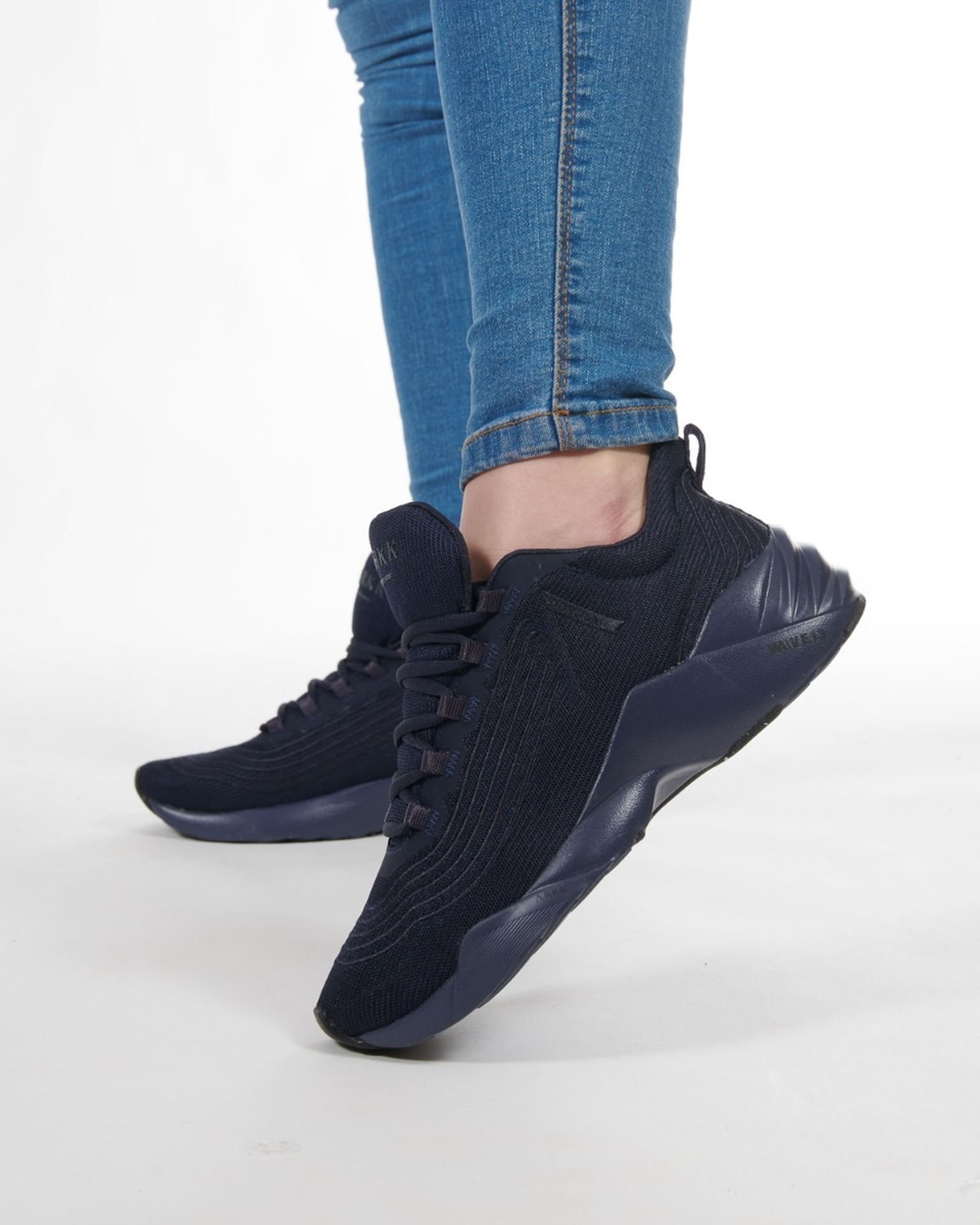 Avory Mesh