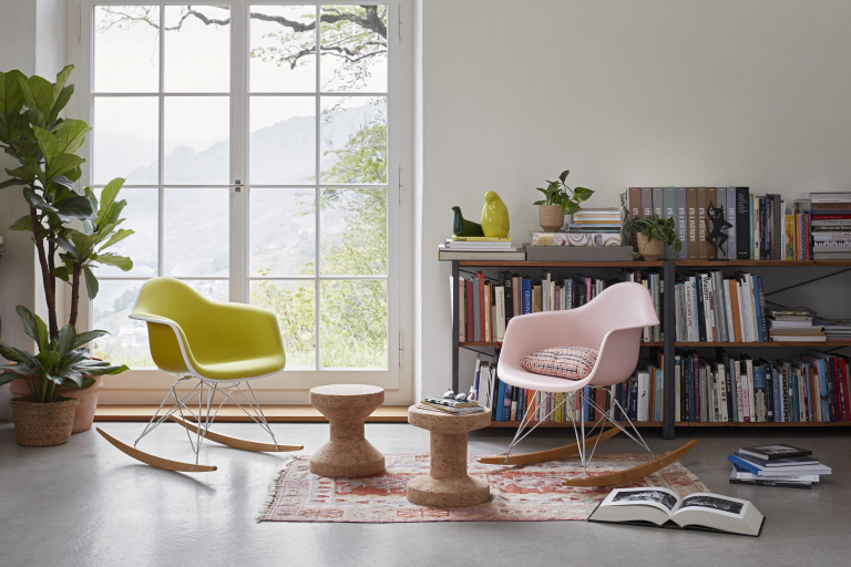Vitra Eames RAR schommelstoel esdoorn chroom, Pale Rose