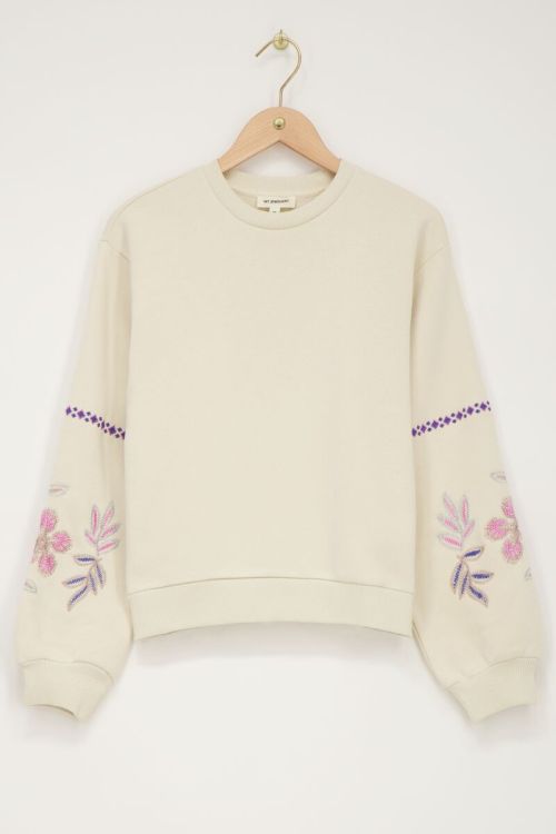 Beige sweater met embroidery