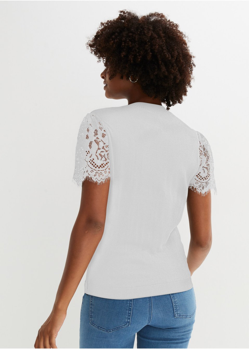T-shirt en maille avec manches en dentelle