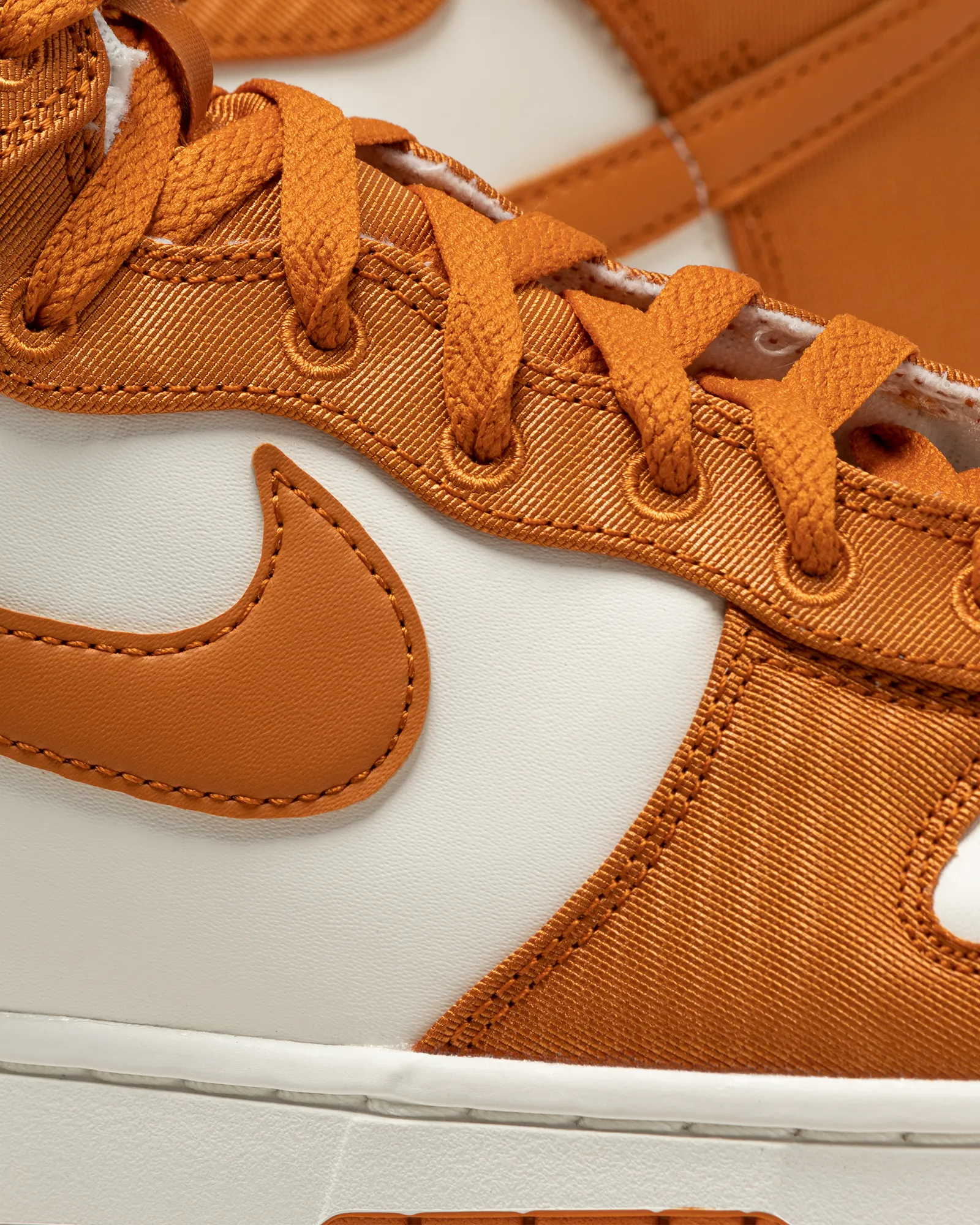 Nike DUNK HIGH RETRO SE 'MONARCH'