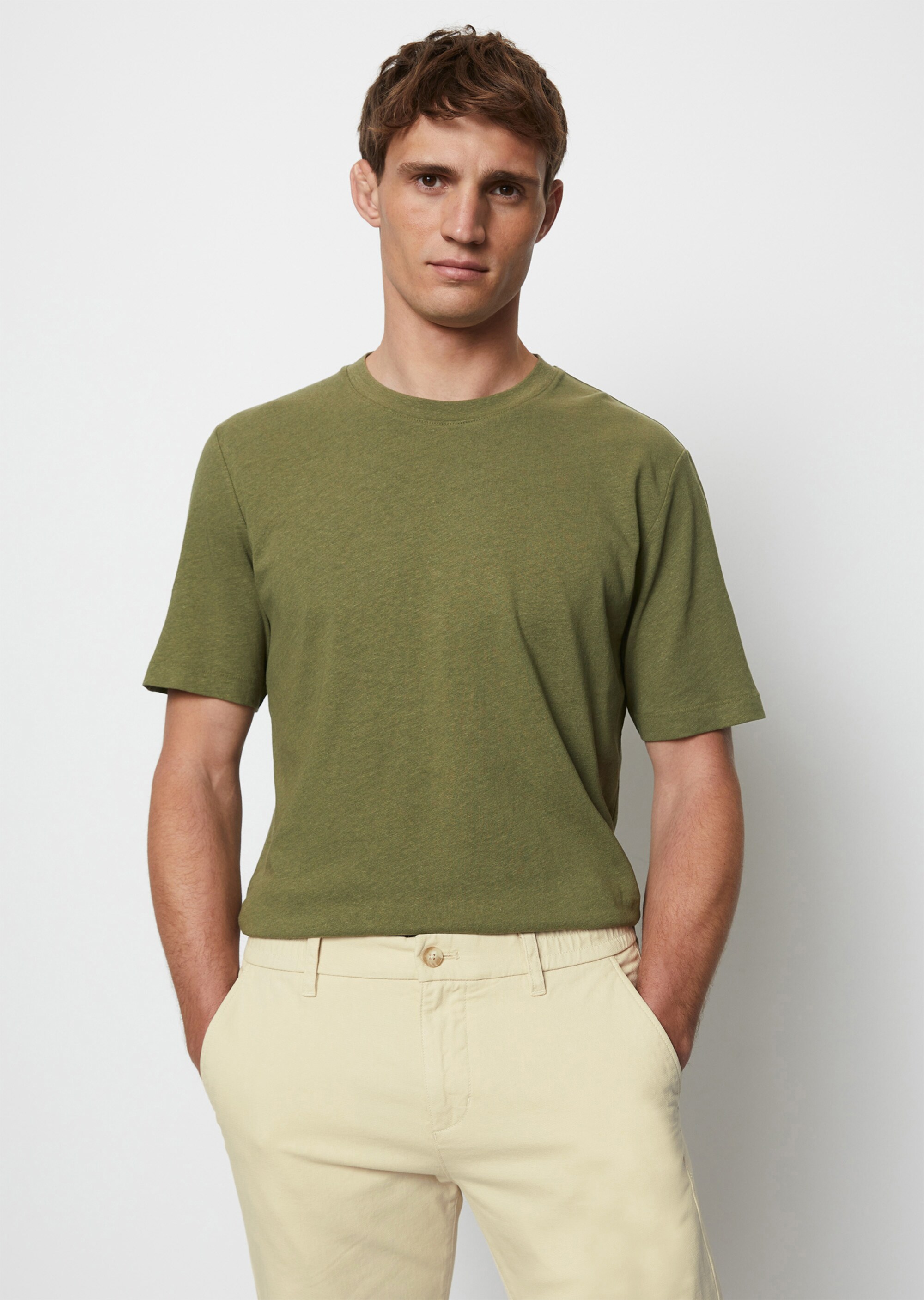 T-Shirt regular aus Bio-Baumwolle und Leinen