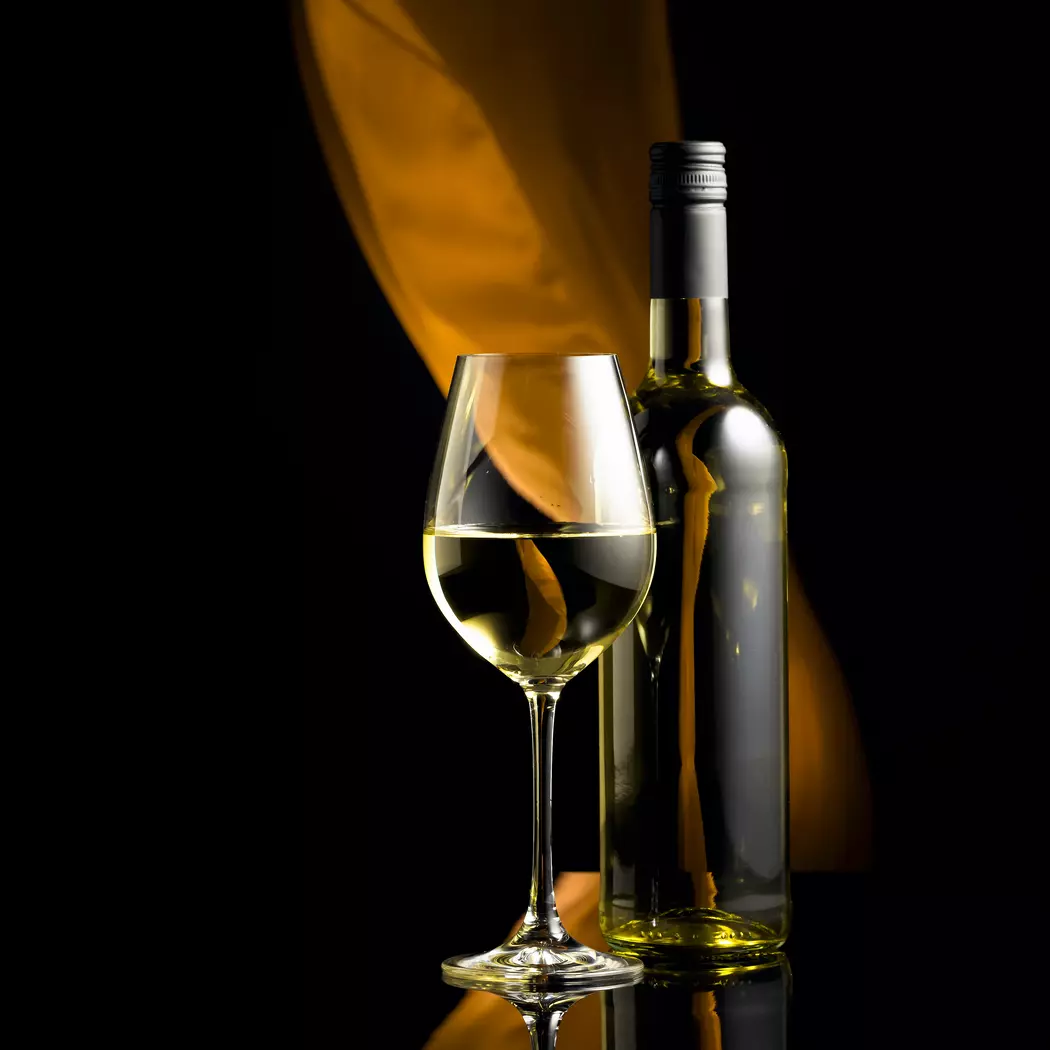 Glasbild 50 x 50 cm White Wine V