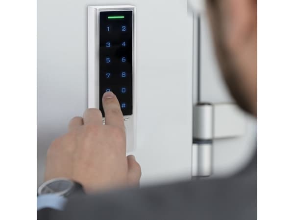 Qoltec PROTEUS - Dørlås - kombinasjoner, nøkkellomme, nøkkelkort - berøringstastegruppe, fingeravtrykkssensor