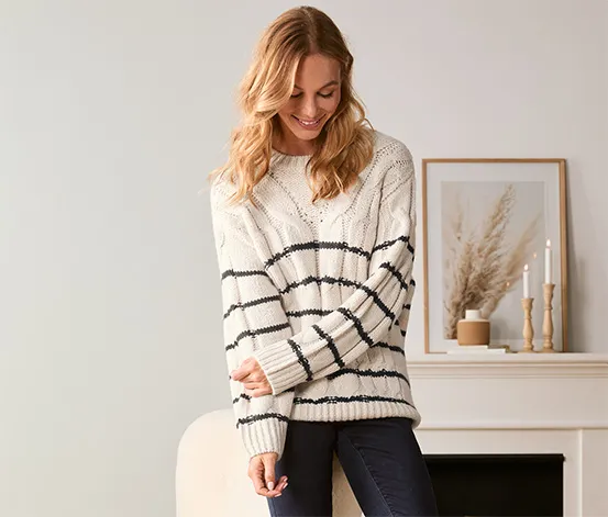 Gestreifter Strickpullover